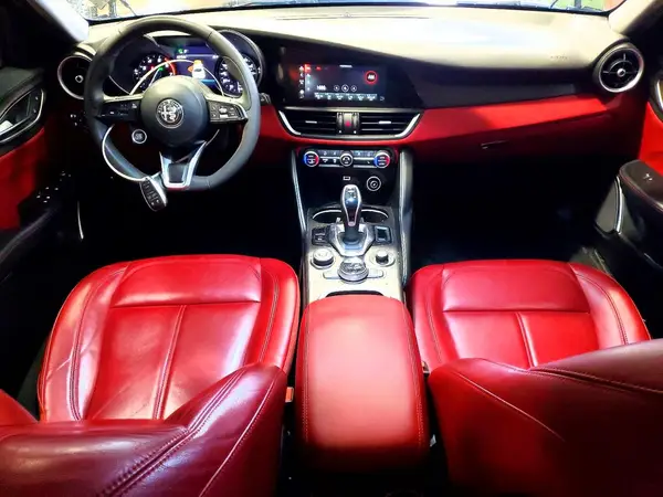 ZARFANBN8M7645379 2021 ALFA ROMEO GIULIA - Image 8