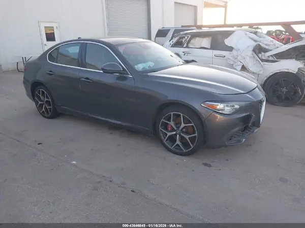 ZARFANBN8M7645415 2021 ALFA ROMEO GIULIA