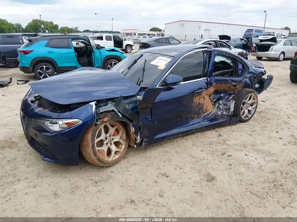 ZARFANBN8M7649738 2021 ALFA ROMEO GIULIA - Image 2