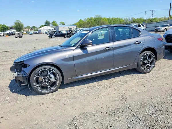 ZARFANBN8N7662152 2022 ALFA ROMEO GIULIA - Image 1