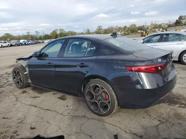 ZARFANBN8N7665391 2022 ALFA ROMEO GIULIA - Image 2