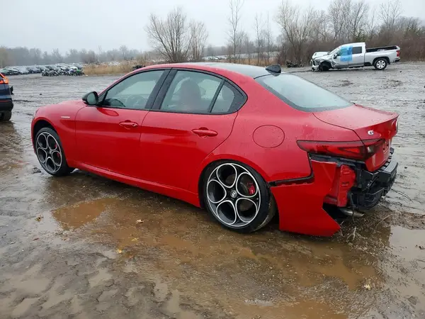 ZARFANBN8N7665987 2022 ALFA ROMEO GIULIA - Image 2