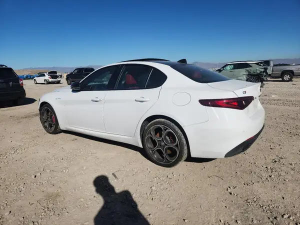 ZARFANBN8P7676474 2023 ALFA ROMEO GIULIA - Image 2