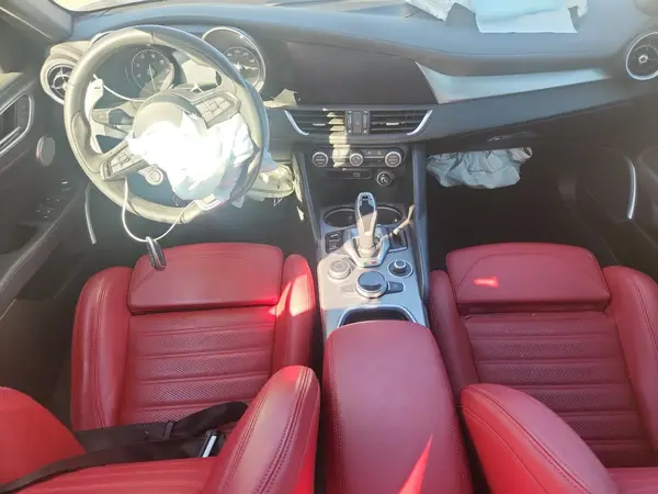 ZARFANBN8P7676474 2023 ALFA ROMEO GIULIA - Image 8