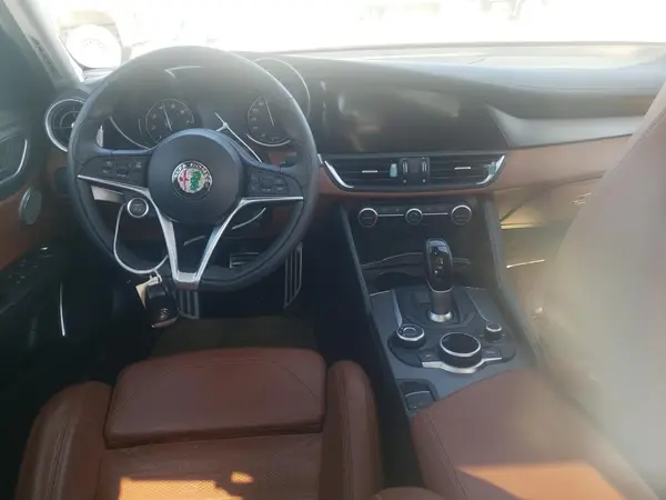 ZARFANBN9K7601162 2019 ALFA ROMEO GIULIA - Image 8