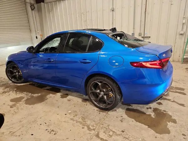 ZARFANBN9K7602022 2019 ALFA ROMEO GIULIA - Image 2