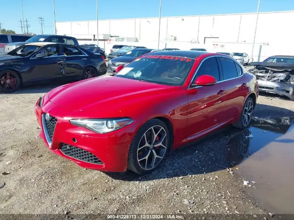 ZARFANBN9K7618754 2019 ALFA ROMEO GIULIA - Image 2
