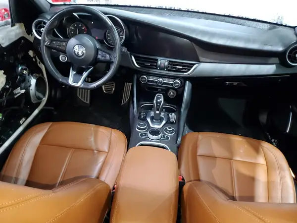 ZARFANBN9N7652729 2022 ALFA ROMEO GIULIA - Image 8