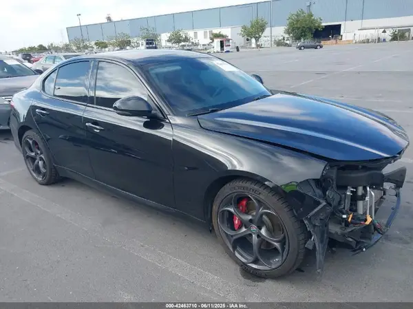 ZARFANBNXK7604992 2019 ALFA ROMEO GIULIA - Image 1