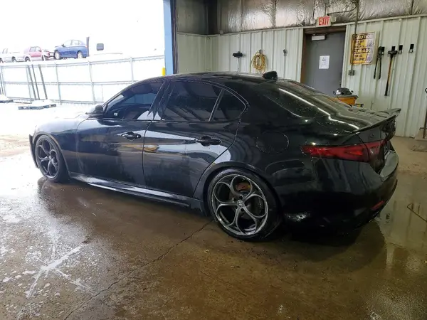 ZARFANBNXK7608217 2019 ALFA ROMEO GIULIA - Image 2