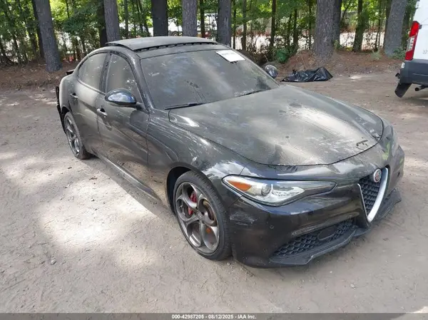 ZARFANBNXK7609741 2019 ALFA ROMEO GIULIA