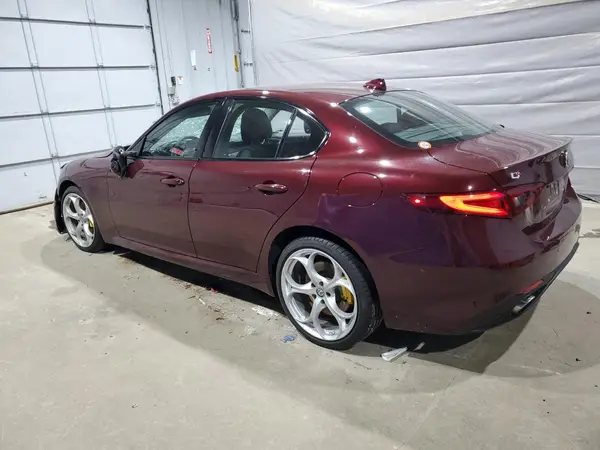 ZARFANBNXK7610467 2019 ALFA ROMEO GIULIA - Image 2