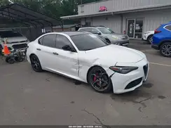 ZARFANBNXK7613823 2019 ALFA ROMEO GIULIA