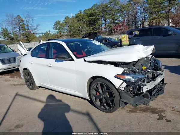 ZARFANBNXK7614812 2019 ALFA ROMEO GIULIA