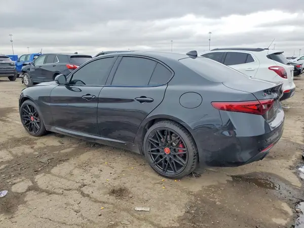 ZARFANBNXL7632468 2020 ALFA ROMEO GIULIA - Image 2