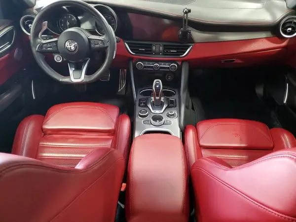ZARFANBNXL7637718 2020 ALFA ROMEO GIULIA - Image 8