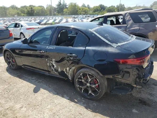 ZARFANBNXM7645710 2021 ALFA ROMEO GIULIA - Image 2