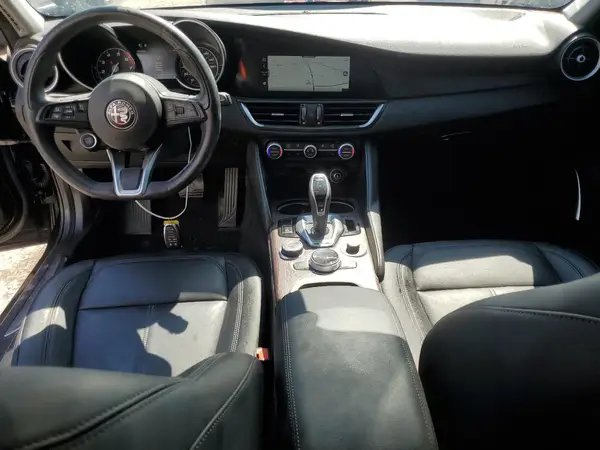 ZARFANBNXM7645710 2021 ALFA ROMEO GIULIA - Image 8