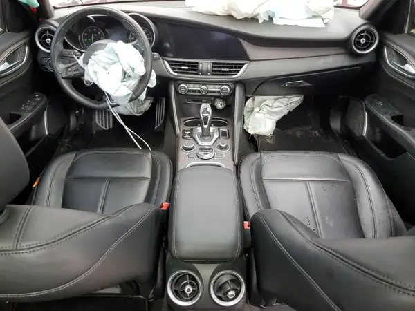 ZARFANBNXN7652996 2022 ALFA ROMEO GIULIA - Image 8