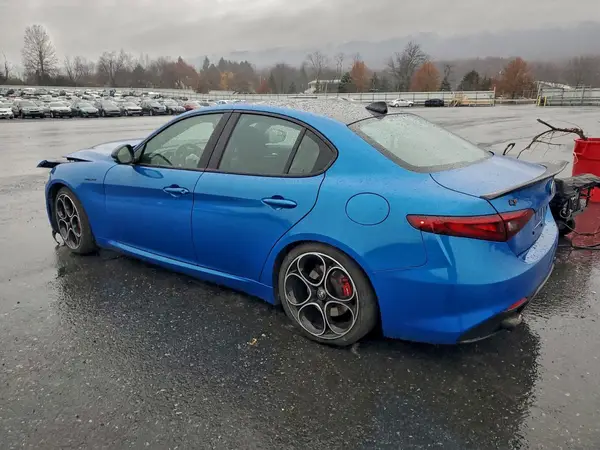 ZARFANBNXN7655459 2022 ALFA ROMEO GIULIA - Image 2