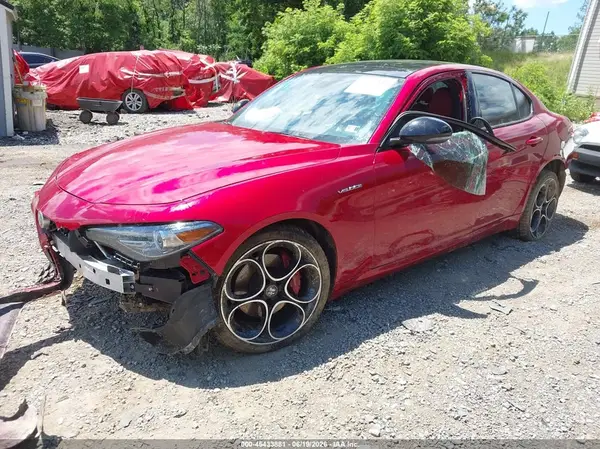 ZARFANBNXN7661441 2022 ALFA ROMEO GIULIA - Image 2