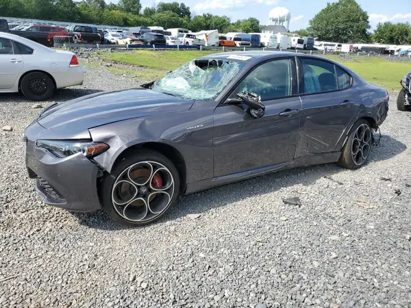 ZARFANBNXR7685387 2024 ALFA ROMEO GIULIA