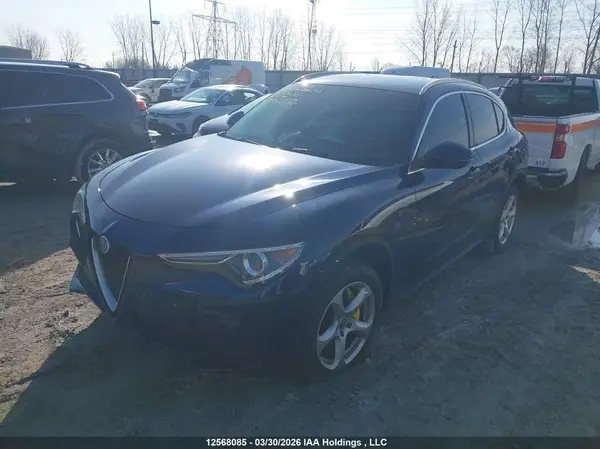 ZASFAKAN0J7B66855 2018 ALFA ROMEO STELVIO - Image 2