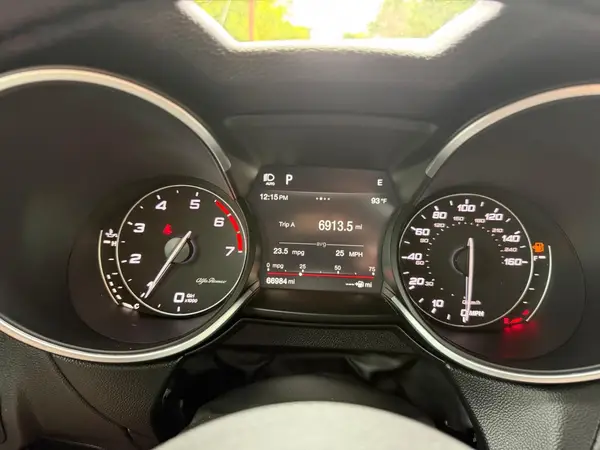 ZASFAKAN0J7B69318 2018 ALFA ROMEO STELVIO - Image 8