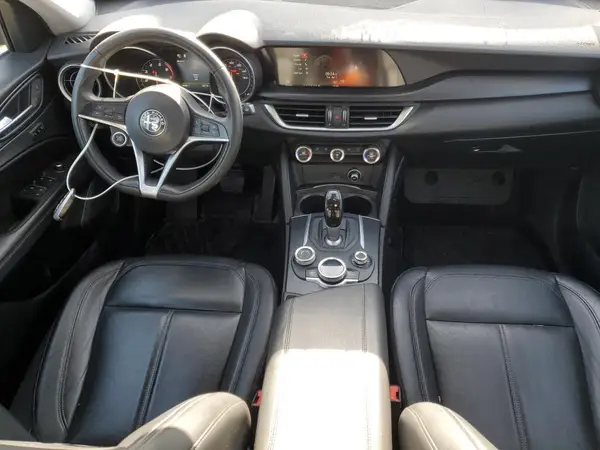 ZASFAKAN0J7B81324 2018 ALFA ROMEO STELVIO - Image 8