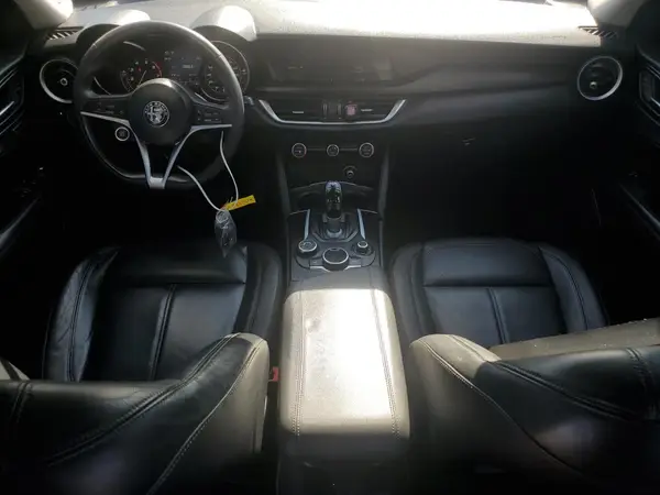 ZASFAKAN0J7B82800 2018 ALFA ROMEO STELVIO - Image 8