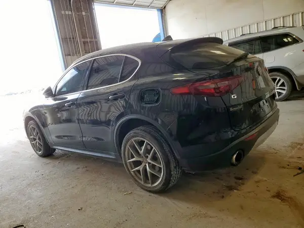 ZASFAKAN0J7B84837 2018 ALFA ROMEO STELVIO - Image 2