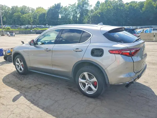ZASFAKAN1J7B83521 2018 ALFA ROMEO STELVIO - Image 2