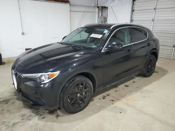 ZASFAKAN1J7B92901 2018 ALFA ROMEO STELVIO - Image 1