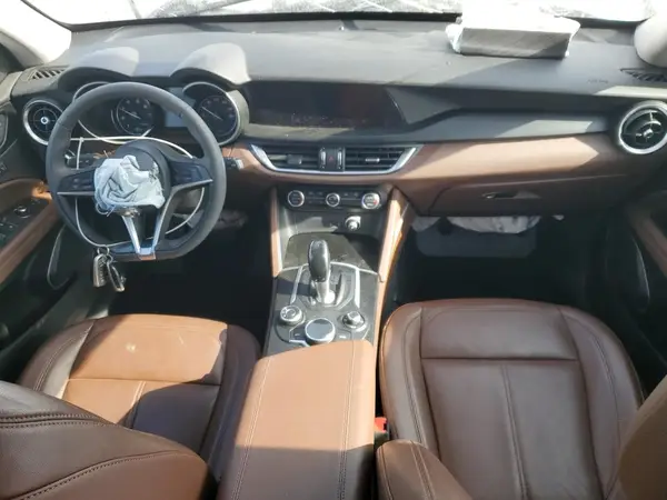 ZASFAKAN1J7C19353 2018 ALFA ROMEO STELVIO - Image 8