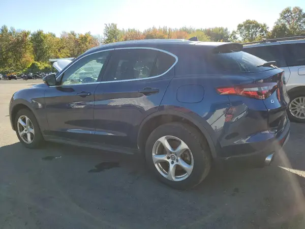 ZASFAKAN2J7B66467 2018 ALFA ROMEO STELVIO - Image 2
