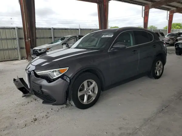 ZASFAKAN2J7B68834 2018 ALFA ROMEO STELVIO - Image 1