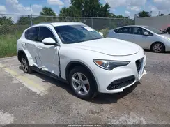 ZASFAKAN2J7B73855 2018 ALFA ROMEO STELVIO