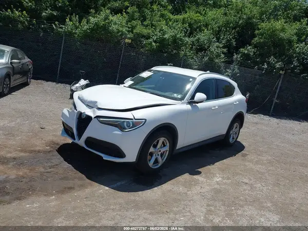 ZASFAKAN2J7B86296 2018 ALFA ROMEO STELVIO - Image 2