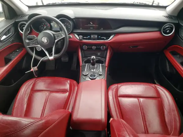 ZASFAKAN2J7B87402 2018 ALFA ROMEO STELVIO - Image 8