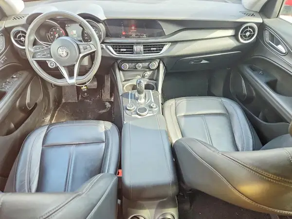 ZASFAKAN2J7B88050 2018 ALFA ROMEO STELVIO - Image 8