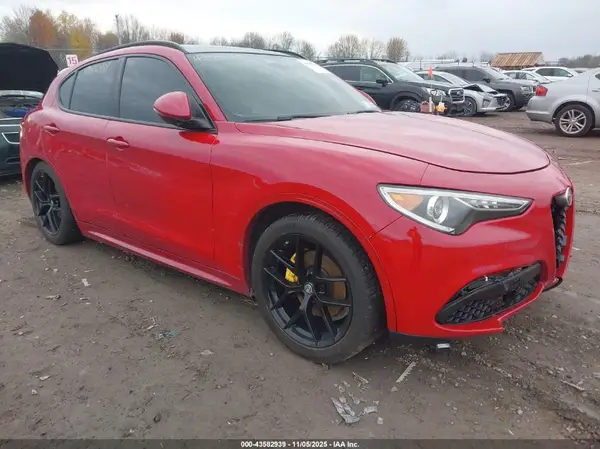 ZASFAKAN2J7B95077 2018 ALFA ROMEO STELVIO