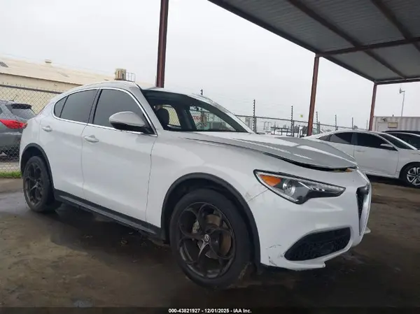 ZASFAKAN3J7B69457 2018 ALFA ROMEO STELVIO