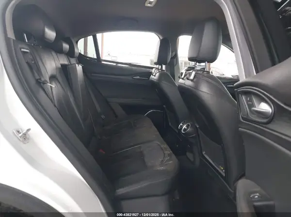 ZASFAKAN3J7B69457 2018 ALFA ROMEO STELVIO - Image 8
