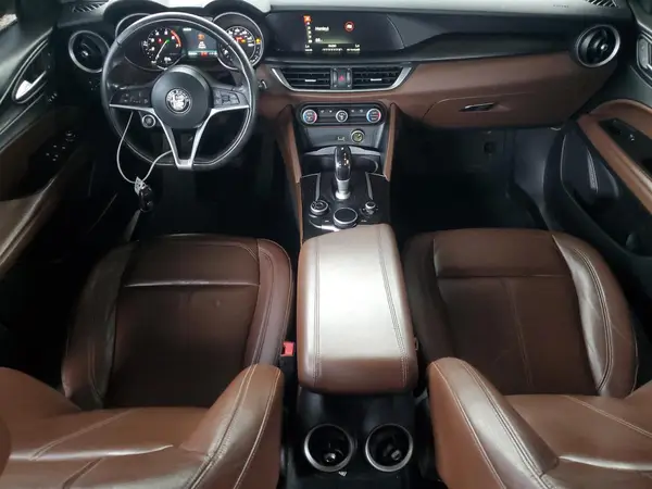 ZASFAKAN3J7B72357 2018 ALFA ROMEO STELVIO - Image 8