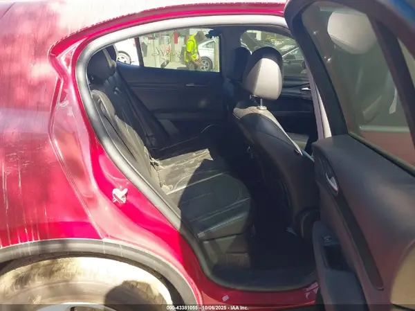 ZASFAKAN3J7B79826 2018 ALFA ROMEO STELVIO - Image 8