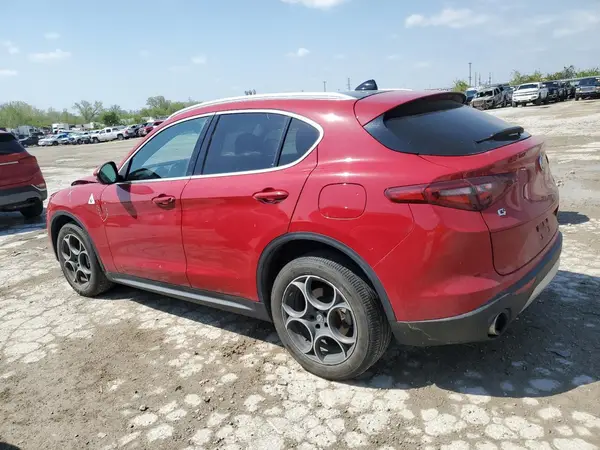 ZASFAKAN3J7B84055 2018 ALFA ROMEO STELVIO - Image 2