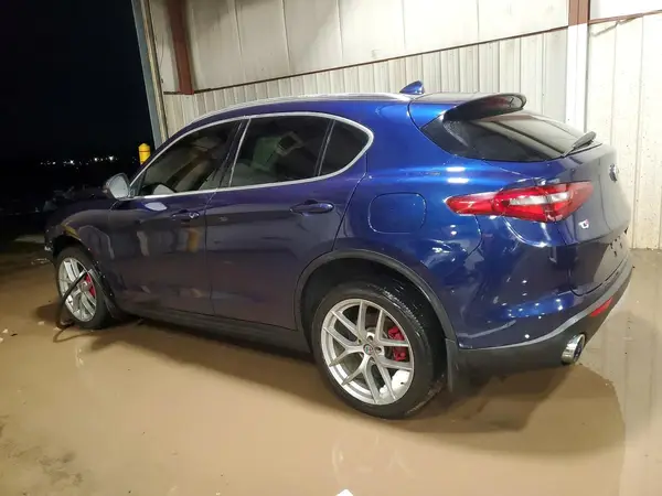 ZASFAKAN3J7B90745 2018 ALFA ROMEO STELVIO - Image 2