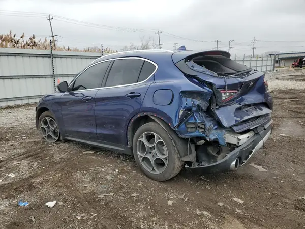 ZASFAKAN4J7B59536 2018 ALFA ROMEO STELVIO - Image 2