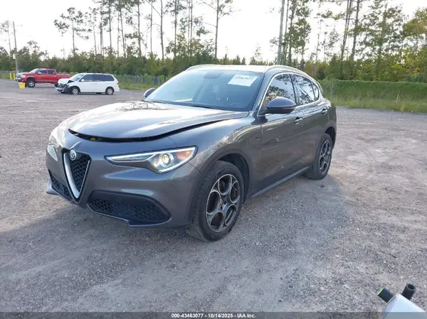 ZASFAKAN4J7B61853 2018 ALFA ROMEO STELVIO - Image 2