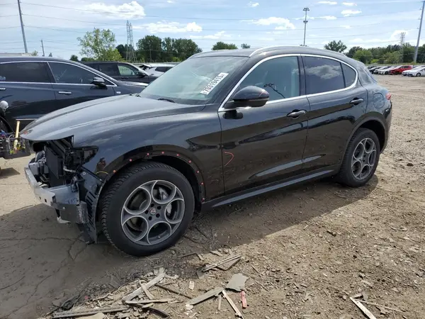 ZASFAKAN4J7B73954 2018 ALFA ROMEO STELVIO - Image 1